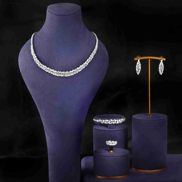 Parure de bijoux de mariage Vente chaude 4 pièces ensemble de bijoux en zircone cubique pour les fêtes de mariage des femmes accessoires de mariage dubaï arabie saoudite Q240316