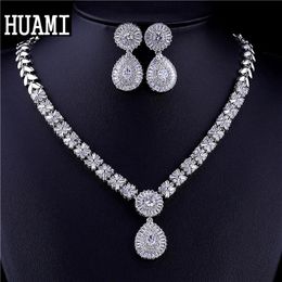 Bruiloft Sieraden Sets HUAMI Luxe 2 stks Bruidsbanket Zilver Kleur Vrouwen Kostuum Accessoires Oorbellen en Ketting 231208