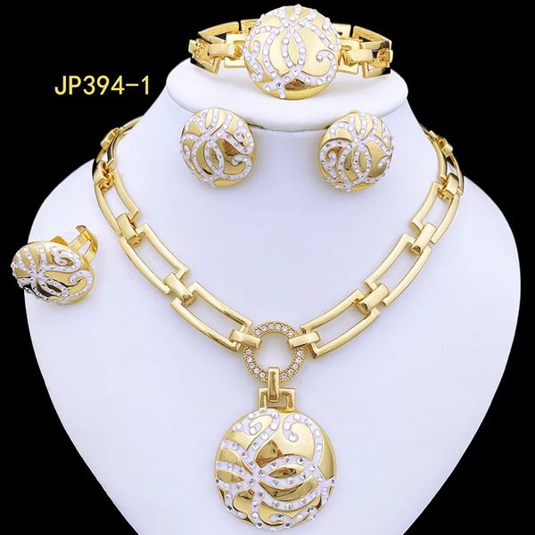 Conjuntos de joyería de boda Conjunto de joyería chapado en oro italiano de 18 quilates Collares de lujo para mujer Pendientes Anillo Pulsera Conjunto de joyería de Dubai Accesorios para fiesta de boda 231013