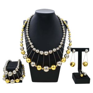 Bruiloft Sieradensets Sieraden Damessets Luxe Bruiloft Ketting Kleurrijke Strass Oorbellen Luxe Ringen Braziliaanse Vergulde Nigeriaanse Sieraden 231013