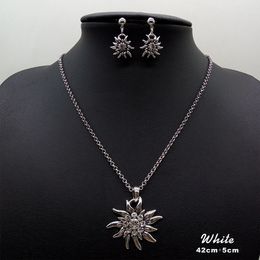 Ensembles de bijoux de mariage Mode Elegan Set Kalung Anting Anting Macédoine Perhiasan Pesona Wanita Oktoberfest Bavière Kostum Hadiah Grosir 230907