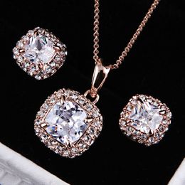 Bruiloft Sieraden Sets ZHOUYANG Topkwaliteit ZYS008 Rose Goud Kleur Elegante Ketting Oorbellen Set Gemaakt met Oostenrijkse Kristallen 230909