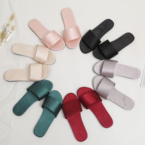 Banquete de boda Zapatillas de dama de honor nupcial 2019 Pijama Slumber Fiesta de cumpleaños Zapatillas Flatworms Tacón bajo Rojo Rosa Champán Verde cazador