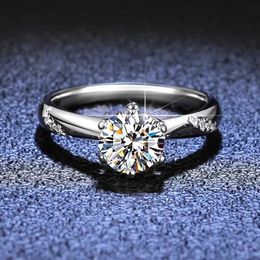 Anneaux de mariage 100% Certification originale PT950 Platinum Ring High Quality 1 Carat Moisanite Jewelry Womens Engagement Q2405111