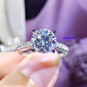 Wedding Rings 18K White Gold Ring 4 Claw trendy stijl ring jubileumvoorstel ring ronde briljante gesneden sieraden 220829