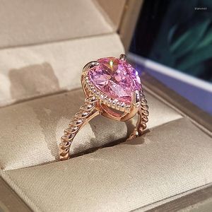 Fedi nuziali 2022 Corea moda temperamento di lusso rosa zircone goccia per le donne accessori di fidanzamento femminile all'ingrosso