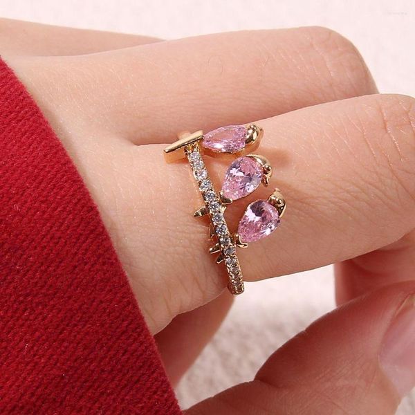 Anneaux de mariage 2023 mode amour oiseau bague pour les femmes de luxe en alliage conception rose Zircon incrusté fête bijoux cadeau