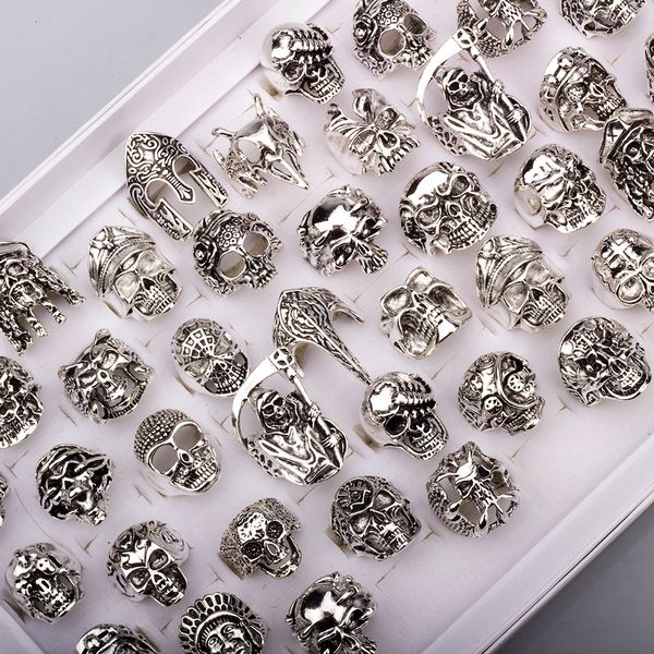 Anneaux de mariage 40 pièces/lot gothique Punk gros crâne anneaux pour femmes hommes Skullies Biker Vintage Antique argenté charme bijoux accessoires en gros 230831