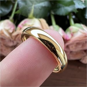 Anillos de boda de 4mm, venta al por mayor, joyería de carburo de tungsteno, anillo de mujer para hombre y niña, ajuste cómodo brillante de oro pulido alto