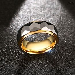 Anneaux de mariage 8MM hommes fiançailles carbure de tungstène multi-facettes prisme bande anneau breloque bijoux masculins