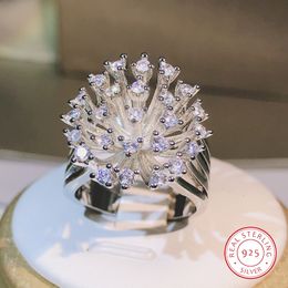 Anillos de boda de plata de ley 925, anillo de diente de león de circón brillante para mujer, regalo de joyería de moda de cumpleaños para fiesta de tres garras 230714