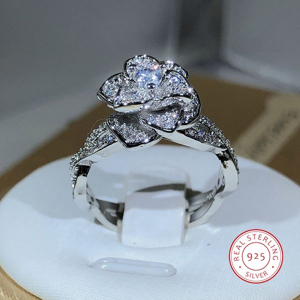 Bagues de mariage en argent sterling 925 entrelacées bague rose tridimensionnelle zircon blanc diamant complet dames tempérament bijoux élégants 230714