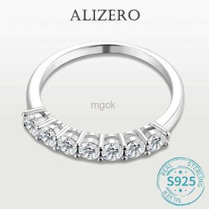 Anneaux de mariage Alizero 3 mm D Color Ring Moisanite pour femmes Sparkling Diamond Bridal Set avec GRA 925 Sterling Sliver Plated 18K Eternity Band 240419