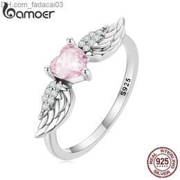 Fedi nuziali Bamoer Anello in argento sterling 925 con zirconi rosa a forma di cuore Gioielli squisiti da donna Anello con ali d'angelo Anello eterno Band Regalo di nozze SCR874 Z230712