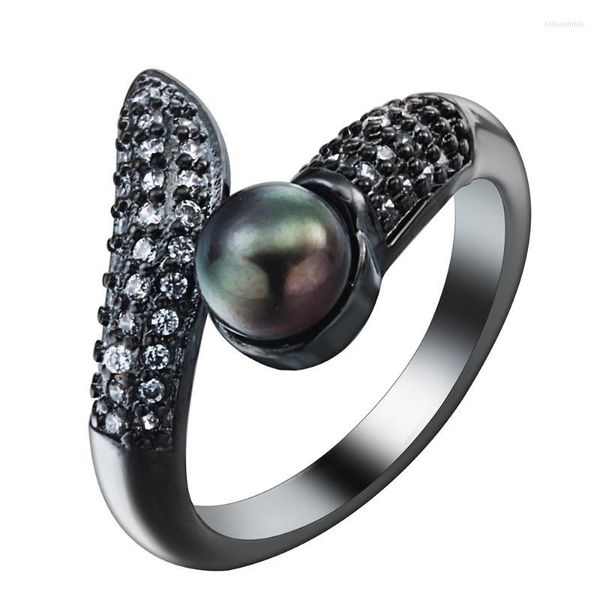 Anillos de boda Diseño de serpiente de dedo de pistola negra Perla simulada Micro pavimentado Anillo de ajuste de circón blanco Cz para distribución de mujeres