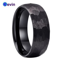 Anneaux de mariage Black Hammer Ring Tungsten Band pour hommes femmes multi-facettes martelées finition brossée 6MM 8MM confort Fit3182