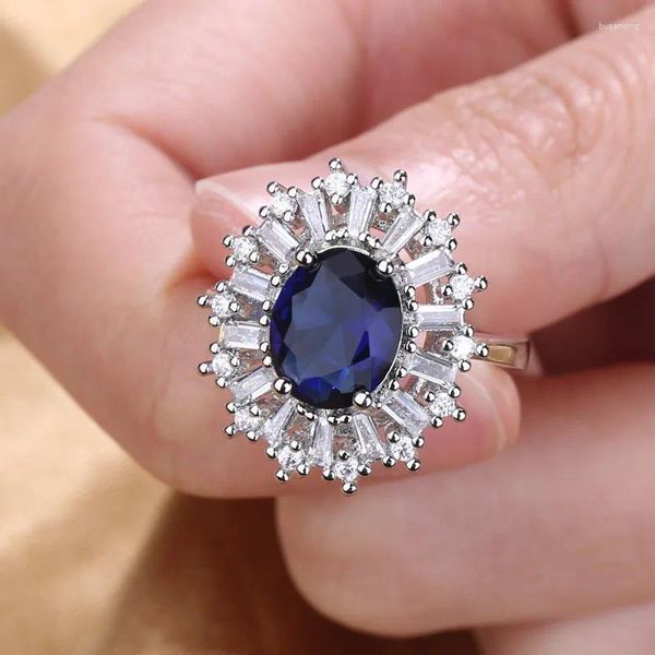 Anneaux de mariage Bohème Royal Blue Stone Big Flower Cocktail pour femmes Couleur Argent Luxe Ovale Zircon Bandes Bijoux de fiançailles