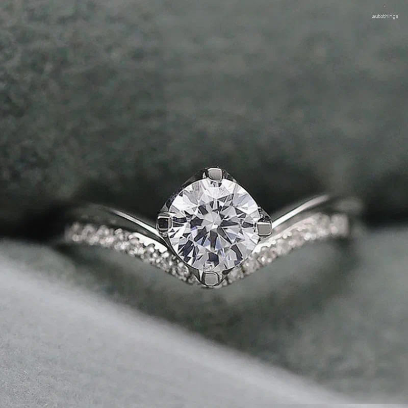 Bröllopsringar Caoshi Stylish Lady Bridal Band Ring med lysande Zirconia Fashion Design Finger Jewelry for Engagement Ceremony Party