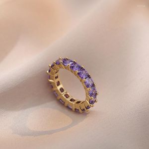 Anneaux De Mariage Charme Violet Rouge Pierre Petit Carré De Fiançailles Pour Les Femmes Or Couleur Blanc Zircon Bandes Femelle Index Doigt Anneau CZ