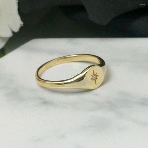 Wedding Rings Classic Gold Color Engagement Ring Fashion Design gegraveerde ster Single CZ Stone Simple Delicate Women Sieraden Drop
