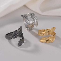 Anillos de boda creativos anillo ajustable de metal retro adecuado para mujeres y hombres de pluma geométrica irregular abertura anillo acero acero inoxidable Q240514