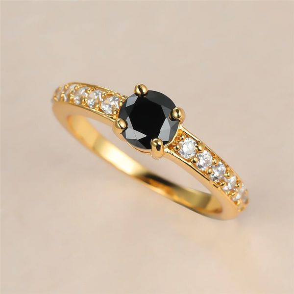 Anillos de boda delicados para hombre y mujer, anillo de piedra de cristal negro, abalorio de Color dorado, circonita redonda Vintage para mujeres y hombres