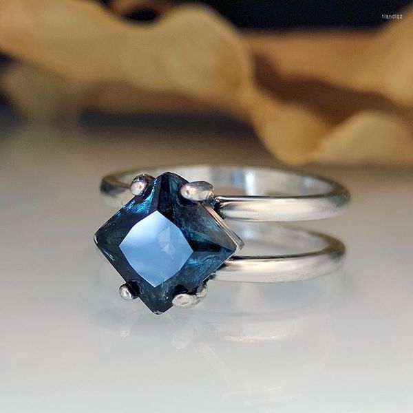 Anillos de boda Geometría de doble capa Anillo de piedra azul marino para mujer Fiesta de compromiso Accesorios de lujo Joyería de moda de aniversario