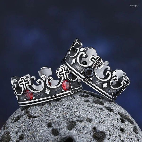 Anneaux de mariage Drop Fashion 2024 en acier inoxydable Unique Cross Crown Ring avec RedBlack Zircon Christianisme Bijoux Couple Cadeau