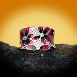 Wedding Rings Ethnic Style Classical Rings For Women Silver Color Flower Metal ingelegde witte stenen Ring Wedding Sieraden