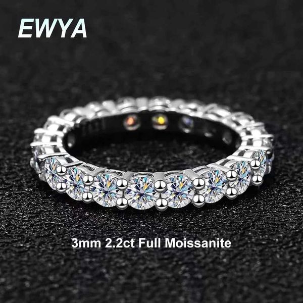 Anneaux de mariage Ewya Luxury 2.2CTTW 3 mm Moissanite Full Enternity Diamond Engagement Anneau pour les femmes S925 Silver Wedding Bands Rings Bijoux 240419