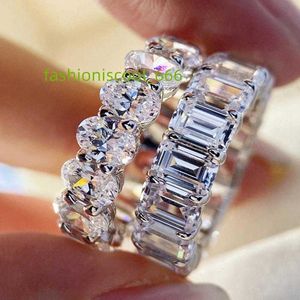 Anneaux de mariage personnalité de la mode coupe émeraude Moissanite rangée bague bandes à la mode femmes géométriques