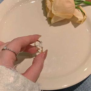 Wedding Rings Bloem Opening Ring Vrouw verstelbaar Niche Design Fashionable Personality Light Luxe wijs vingerring