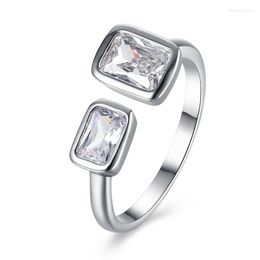 Anillos de boda Garilina Ring Series Square Cristales austriacos Color plata Abierto para mujeres Joyería Mayorista R2224