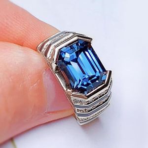 Trouwringen Geometrische Blauwe Kubieke Zirkoon Vinger Voor Vrouwen Mannen Mode-sieraden Zilver Kleur Statement Ring Vrouwelijke AnelWedding