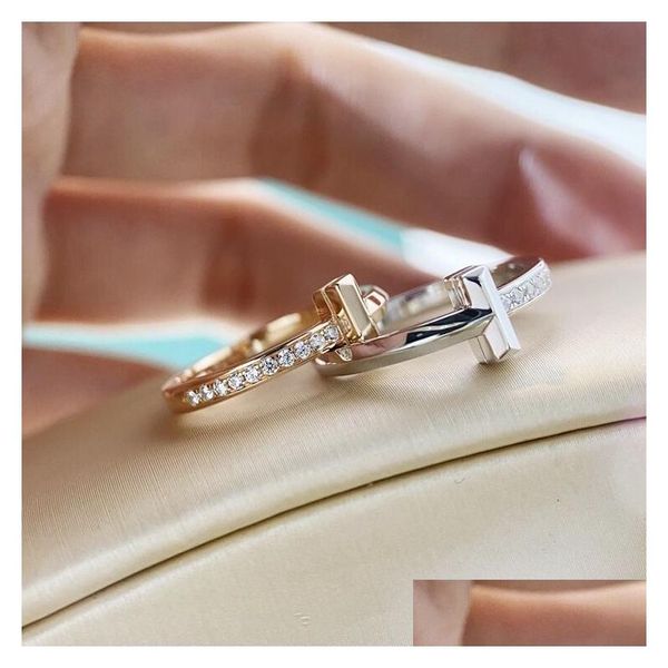 Anillos de boda Anillo de diseñador de diamantes de alta calidad para mujer T1 T1 925 Sterling Sier 18K Rose Gold Diseño de moda con INL OTPOF