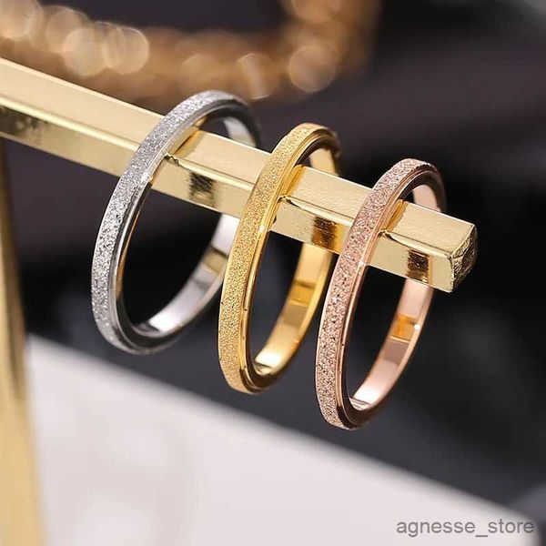 Anneaux de mariage Anneaux en acier de haute qualité Mode Simple Gommage Sablage Acier Femmes Anneaux Largeur Doigt Cadeau Bijoux En Gros R231128