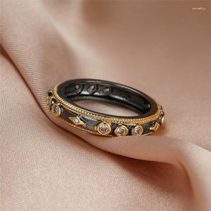 Trouwringen Hip Hop Mannelijke Vrouwelijke Witte Ronde Kristallen Ring Luxe Zwart Goud Voor Vrouwen Mannen Vintage Ster Zirkoon Engagement