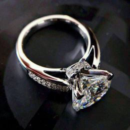 Anillos de boda Huitan, anillo de compromiso clásico para mujer, Zirconia cúbica brillante, propuesta de cristal, regalo de aniversario, joyería 230803