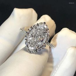 Anneaux de mariage Huitan mode cristal Marquise cubique zircone pour les femmes plaqué argent 2023 proposition de fiançailles bijoux