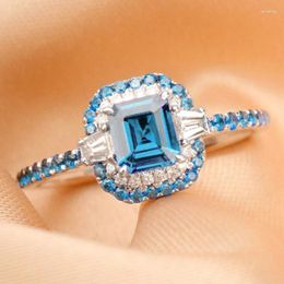 Anneaux de mariage Huitan Fresh Style Sky Blue Zircone Cubique Pour Femmes Magnifique Fête De Fiançailles Dame Élégante Bijoux Féminins