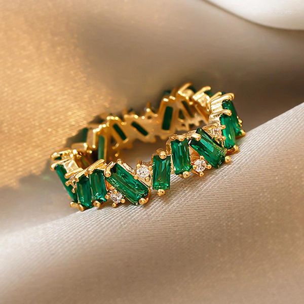 Anneaux de mariage Huitan géométrique vert cubique zircone bandes femmes élégant mariée cérémonie de mariage fête luxe bijoux à la mode