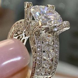 Trouwringen Huitan Prachtige Grote Kubieke Zirkoon voor Vrouwen Anniversary Gift Vrouwelijke Partij Ring Briljante Mode-sieraden 230803