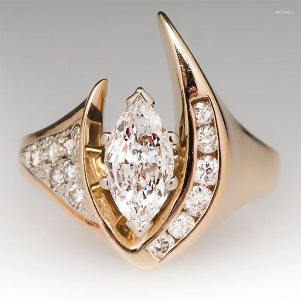 Anillos de boda Huitan Lujo Color Oro Brillante CZ Piedra Mujer Joyería V Forma Incrustado Marquesa Zircon Delicada Dama