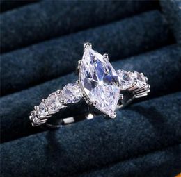 ANNALES DE MARIAGE HUITAN IMPILE ET ÉLÉGANT Marquise CZ Women039S S acorices cristales de haute qualité bijoux de couleur 1613322