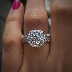 Anneaux de mariage Huitan femmes luxe avec éblouissant rond zircon cubique tempérament accessoires féminins bague d'éternité bijoux à la mode