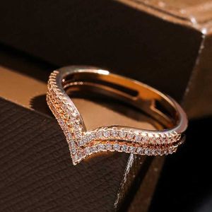 Anneaux de mariage Kinel Nouveaux arrivées 585 Rose Gold Ring Double Row Micro-Wax Inclay Zircon Hollow Women Party Fine Jewelry Q240514