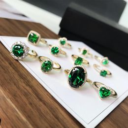 Trouwringen Koreaanse smaragdgoudenring voor elegante vrouwen 2023 Luxe geometrische groene edelsteen verstelbare vingerbruid