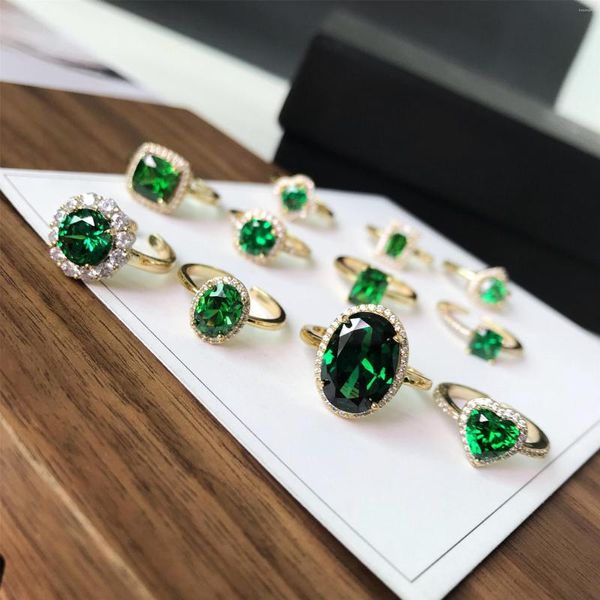 Anneaux de mariage Anneau d'or émeraude coréen pour les femmes élégantes 2023 Luxury Geometric Green Gemstone Réglable Finger Bride