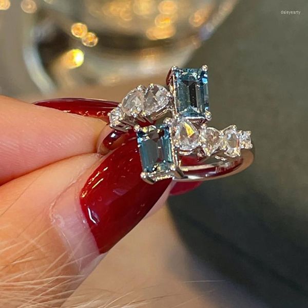 Anillos de boda coreanos Rectangular azul océano de lujo intermitente Zirconia cúbica anillo abierto para mujeres exquisito banquete joyería de moda