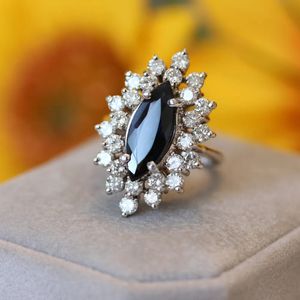 Anneaux de mariage Laxury 1 5ct 12x6MM Bague taille marquise noire Solarite avec halo de diamant de laboratoire brillant rond pour femmes 230928